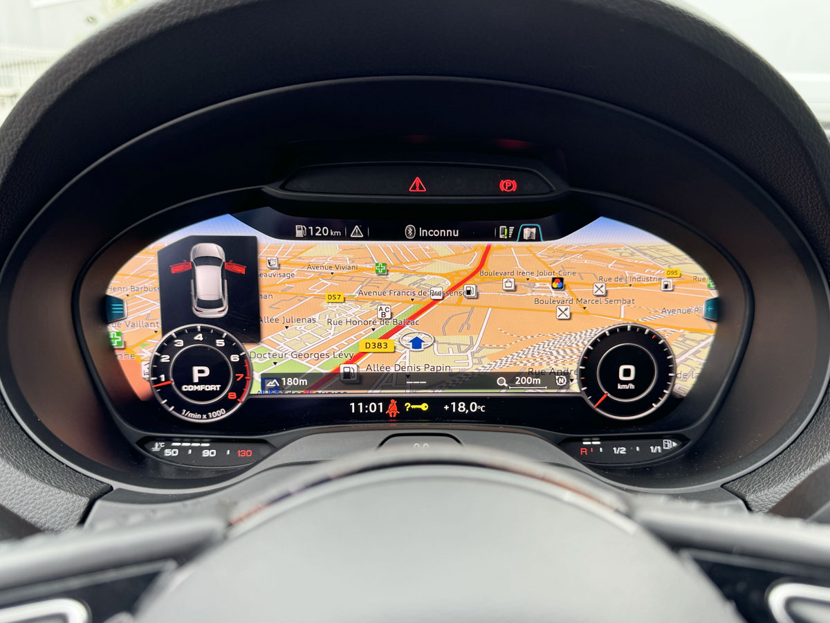 Audi A3 Sportback S-Tronic 35 TFSI Design Luxe GPS full screen